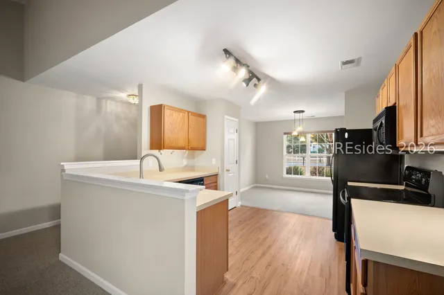 $394,900 | 8 Hidden Lakes Drive, Bluffton, SC 29910