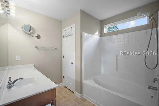 $394,900 | 8 Hidden Lakes Drive, Bluffton, SC 29910