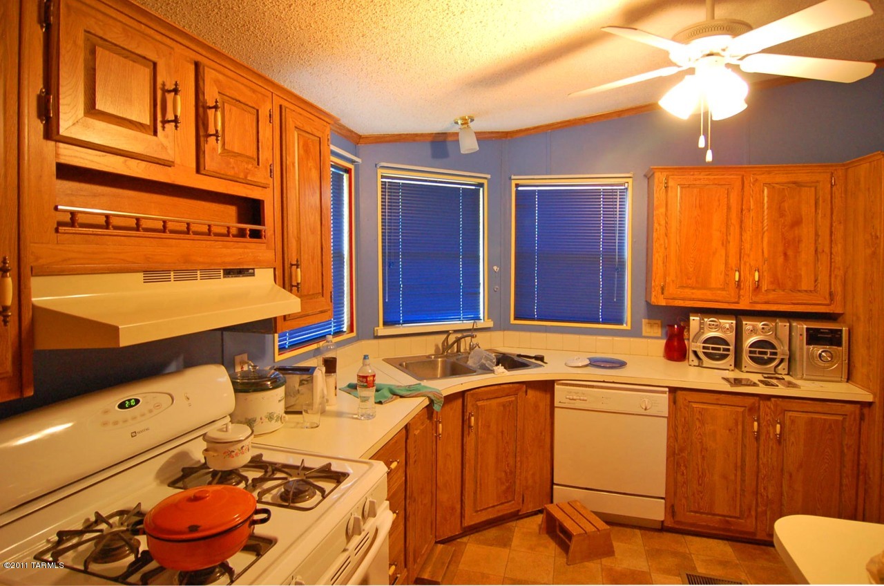 421 Harshaw Road Patagonia, AZ 85624 - Photo 2 of 25