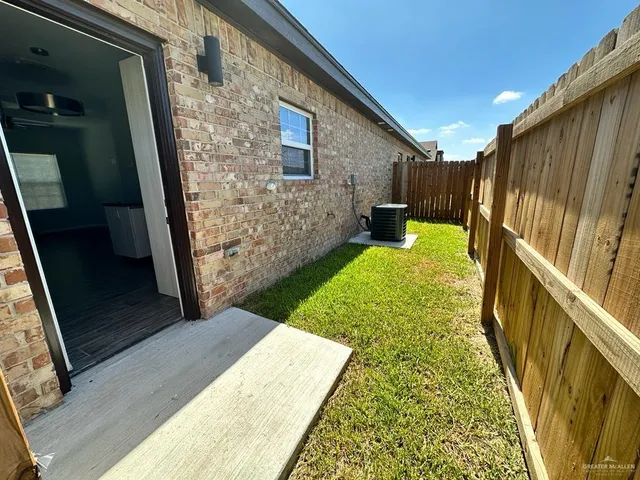 $1,050 | 3911 Valeria Street, Unit 6, Edinburg, TX 78541