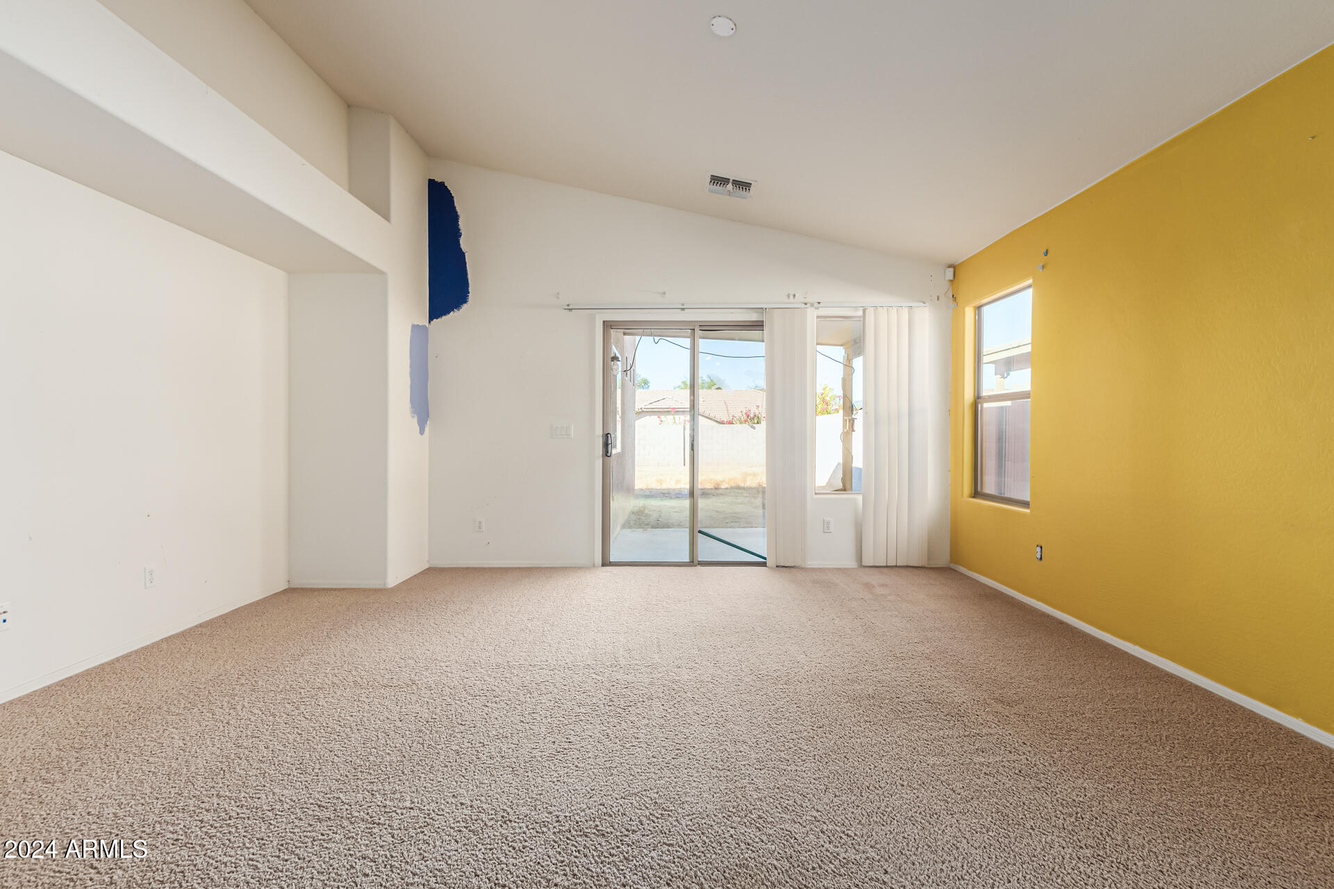 3626 West Vineyard Road Phoenix, AZ 85041 - Photo 3 of 27 06 - Vineyard