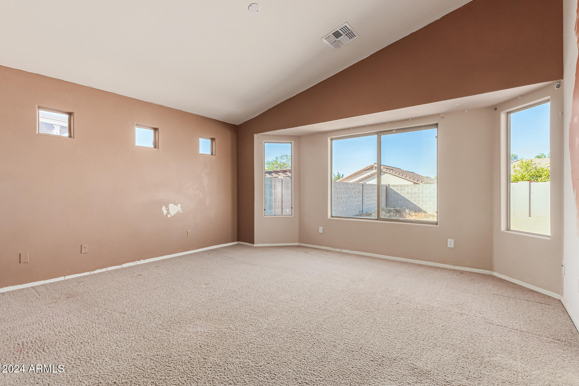 3626 West Vineyard Road Phoenix, AZ 85041 - Photo 10 of 27 14 - Vineyard