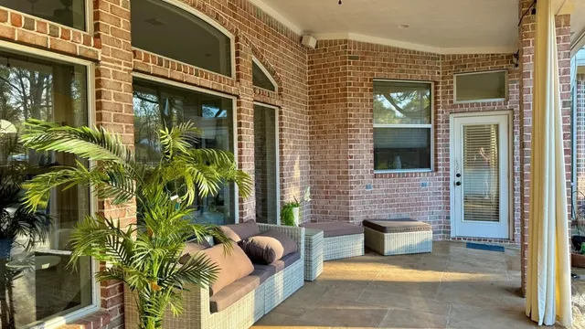 a view of an entryway of the house