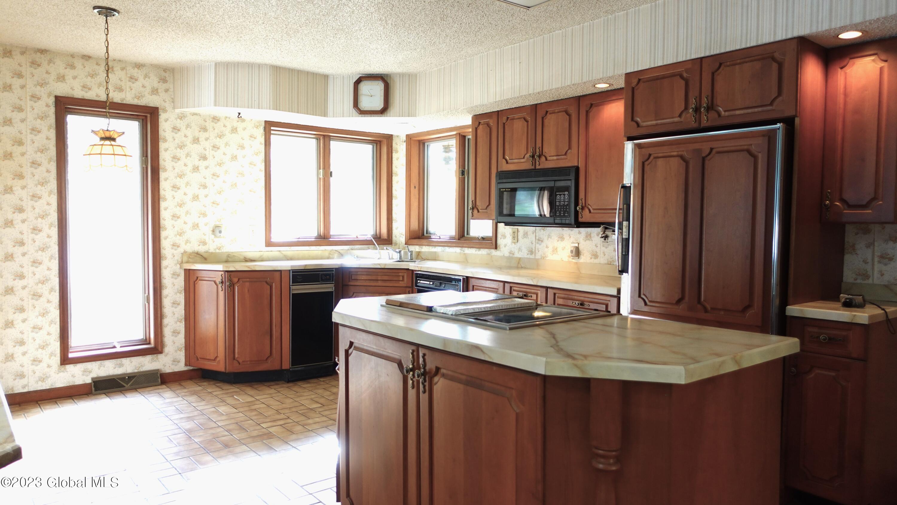 2669 West Old State Road Guilderland, NY 12306 - Photo 4 of 51 DSC00822