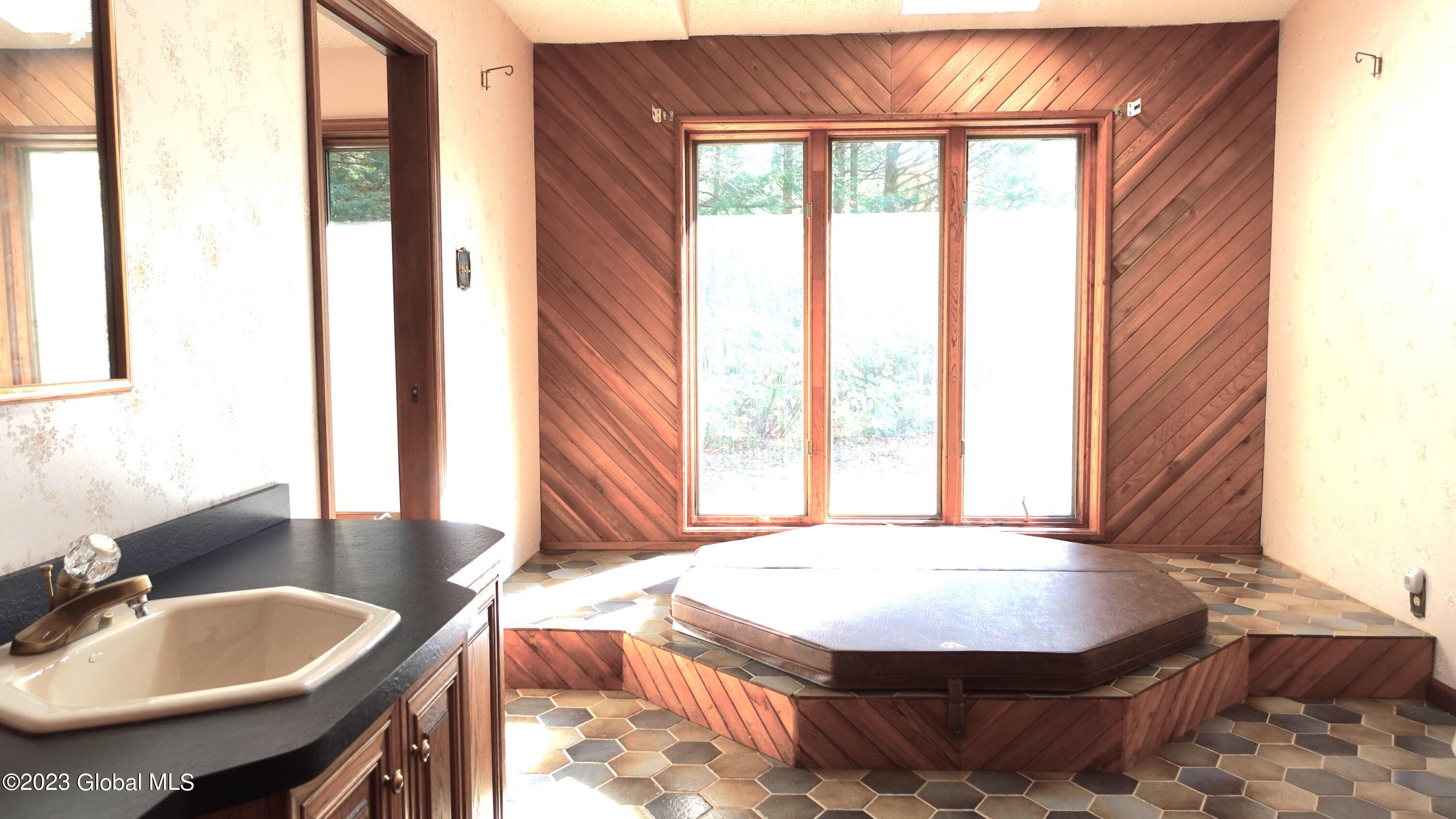 2669 West Old State Road Guilderland, NY 12306 - Photo 5 of 51 DSC00851