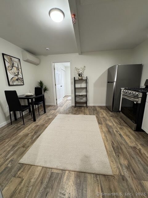 61 Colony Street, Unit 3B Meriden, CT 06451 - Photo 3 of 8