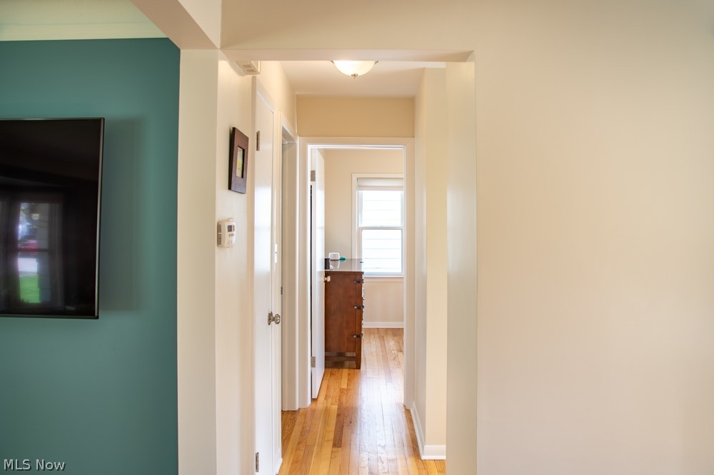 1384 Haverston Road Lyndhurst, OH 44124 - Photo 12 of 30 Gallery Image 12
