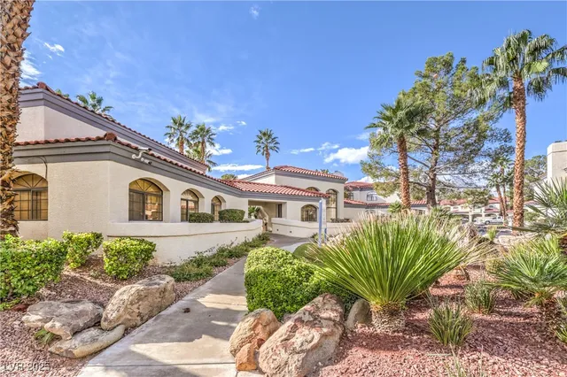 $1,600 | 8455 West Sahara Avenue, Unit 259, Las Vegas, NV 89117