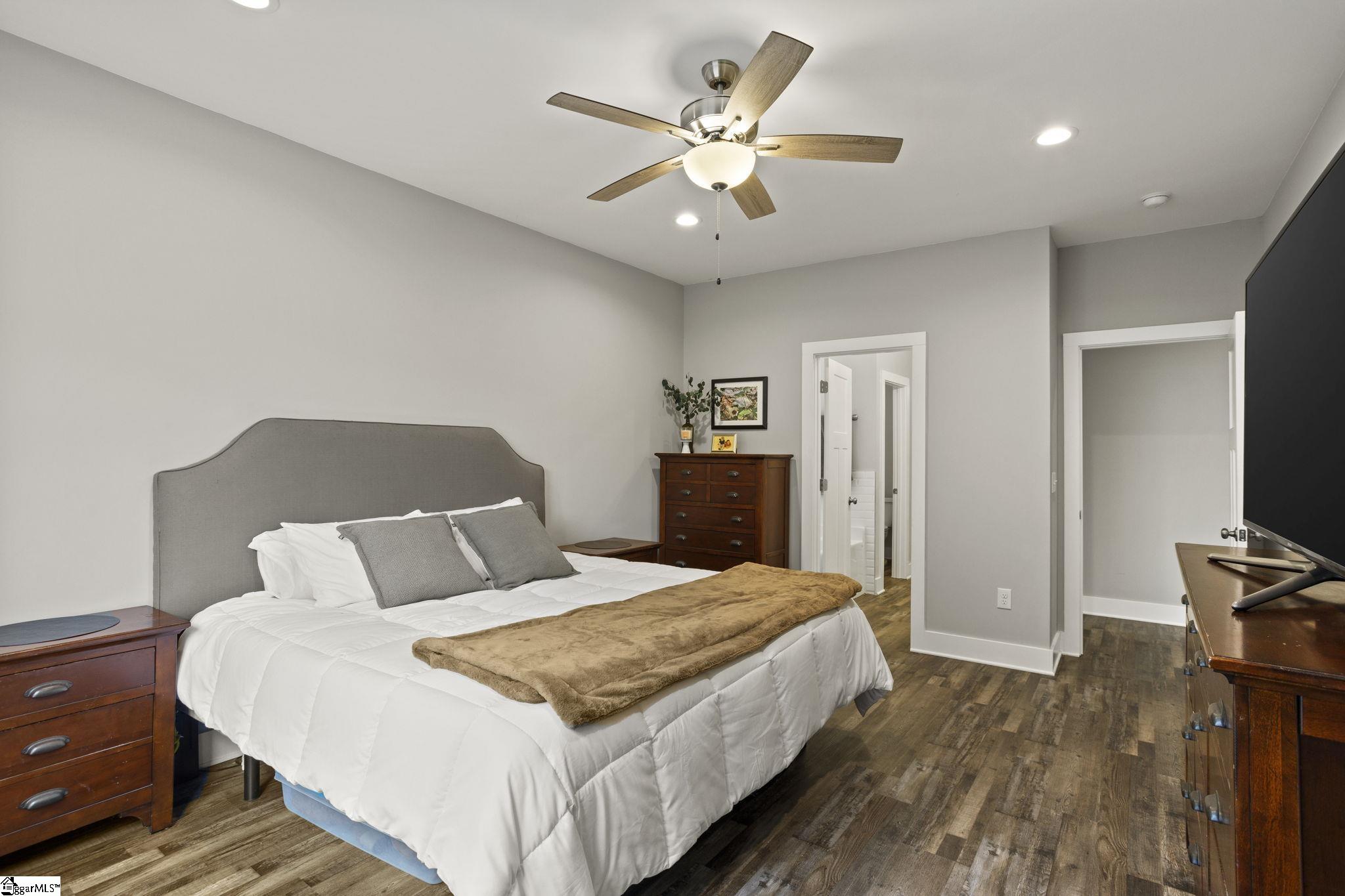 220 Plantation Road Greenville, SC 29605 - Photo 14 of 27 Gallery Image 14