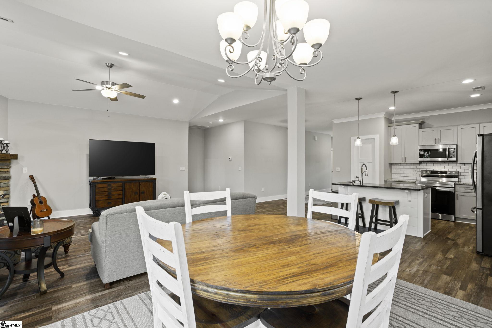 220 Plantation Road Greenville, SC 29605 - Photo 10 of 27 Gallery Image 10