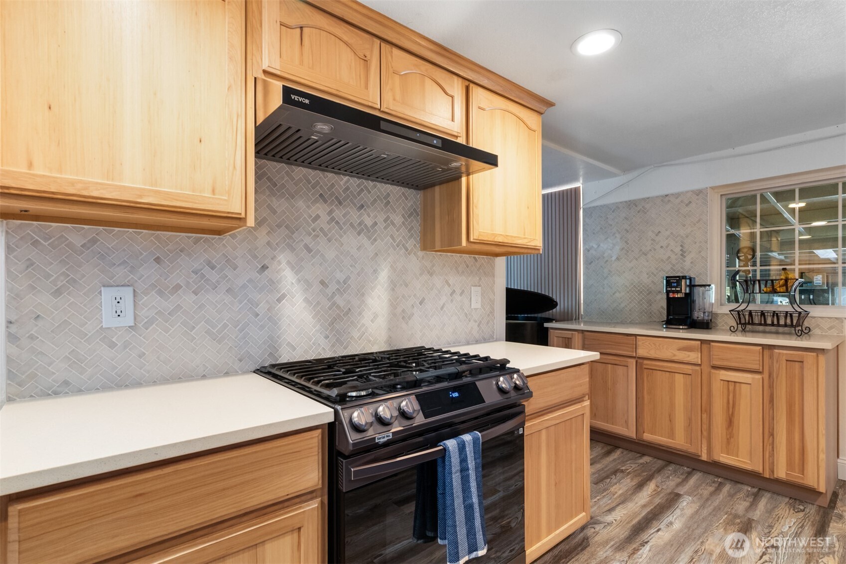 7045 Hawks Prairie Road Northeast Olympia, WA 98516 - Photo 11 of 37