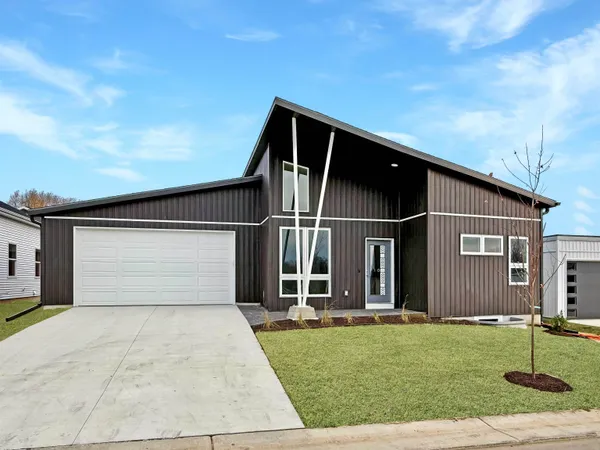 $384,900 | 104 Boneset, Poynette, WI 53955