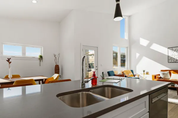 $384,900 | 104 Boneset, Poynette, WI 53955