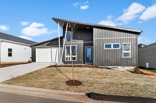 $379,900 | 104 Boneset, Poynette, WI 53955