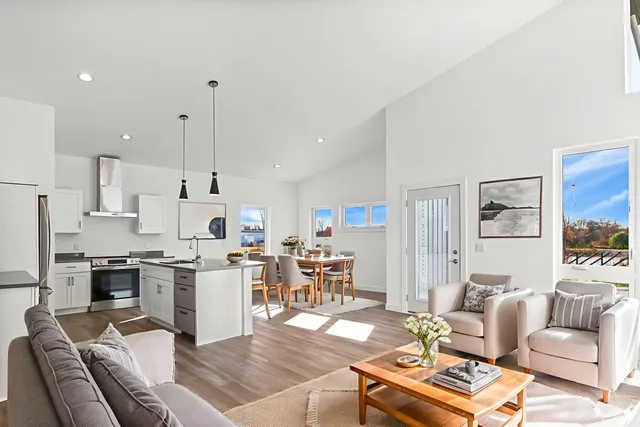 $379,900 | 104 Boneset, Poynette, WI 53955