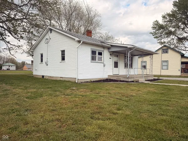 $179,900 | 7090 West Washington Street, Holton, IN 47023