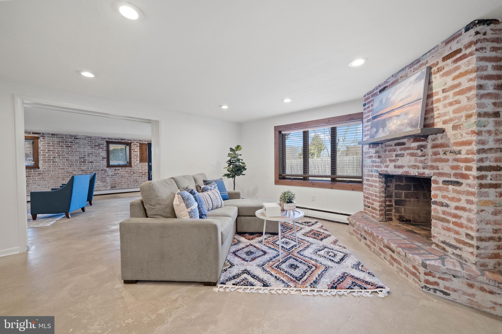 213 Foxcroft Road Broomall, PA 19008 - Photo 22 of 34 Gallery Image 22