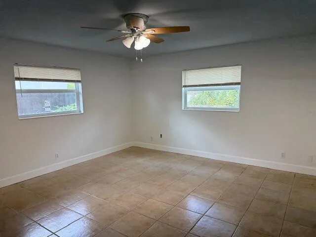 $2,000 | 4399 Forest Lane, Palm Springs, FL 33406