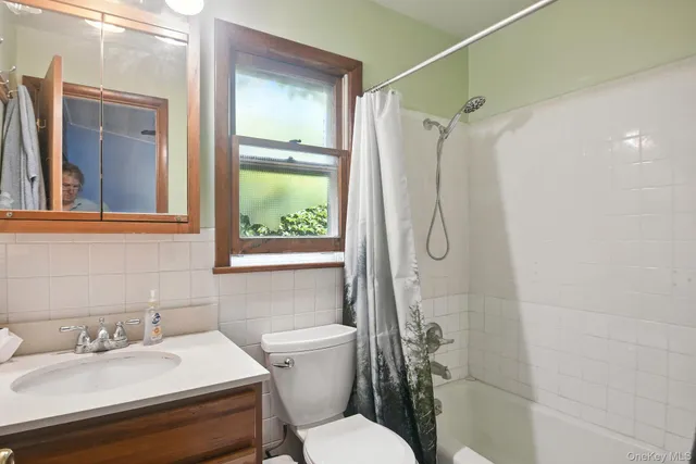 $315,000 | 14 Pine Street, Lake Peekskill, NY 10537