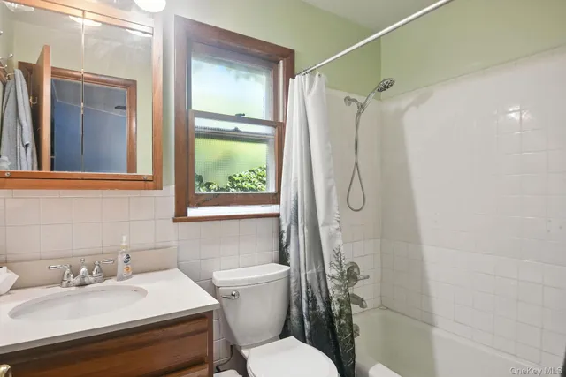 $315,000 | 14 Pine Street, Lake Peekskill, NY 10537