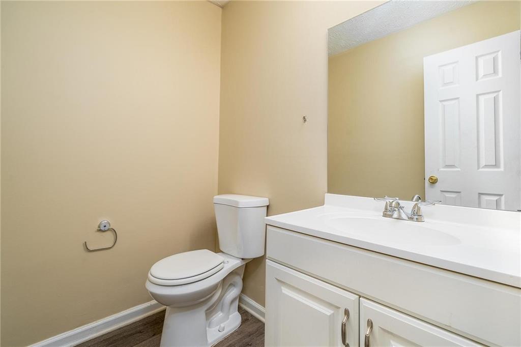 935 Hickory Bend Road Atlanta, GA 30349 - Photo 7 of 17