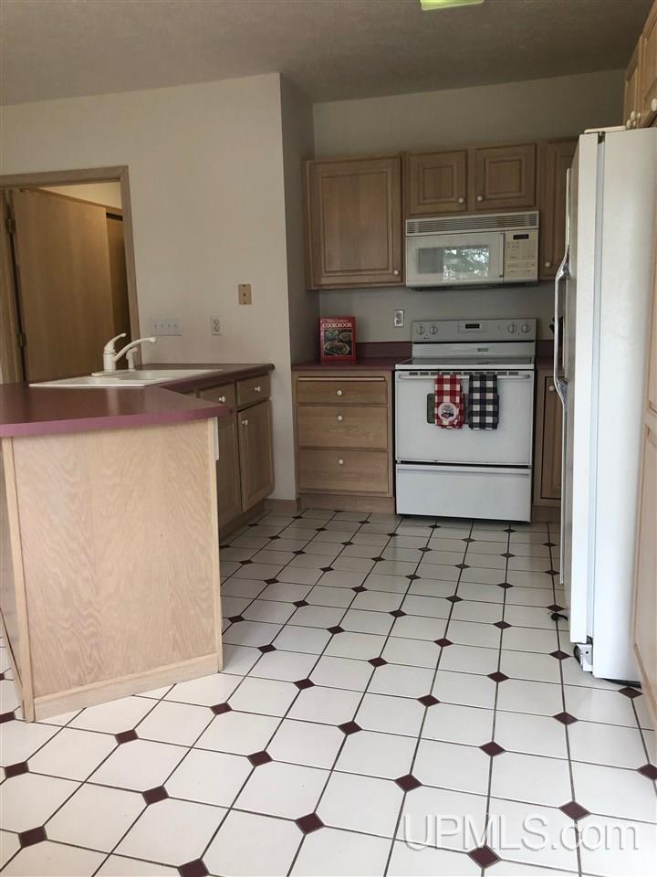 754 N West Gulliver Lake Road Gulliver, MI 49840 - Photo 6 of 22