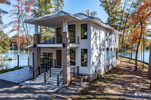 $2,495,000 | 212 A Gordon Drive, Weems, VA 22576