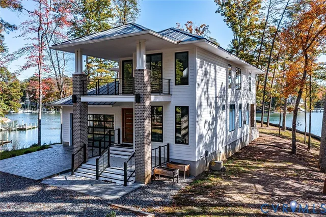 $2,495,000 | 212 A Gordon Drive, Weems, VA 22576