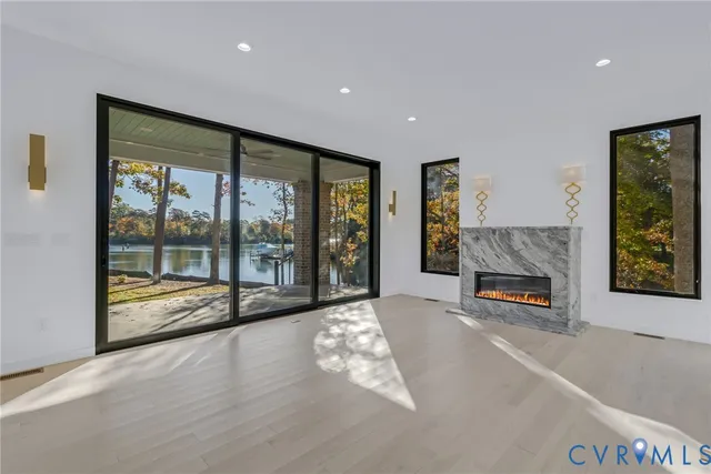 $2,495,000 | 212 A Gordon Drive, Weems, VA 22576