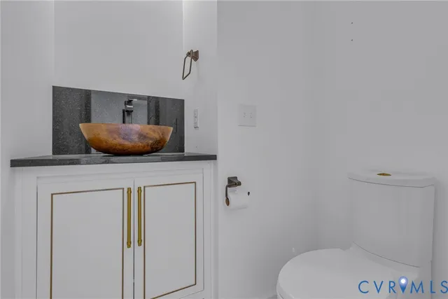 $2,495,000 | 212 A Gordon Drive, Weems, VA 22576