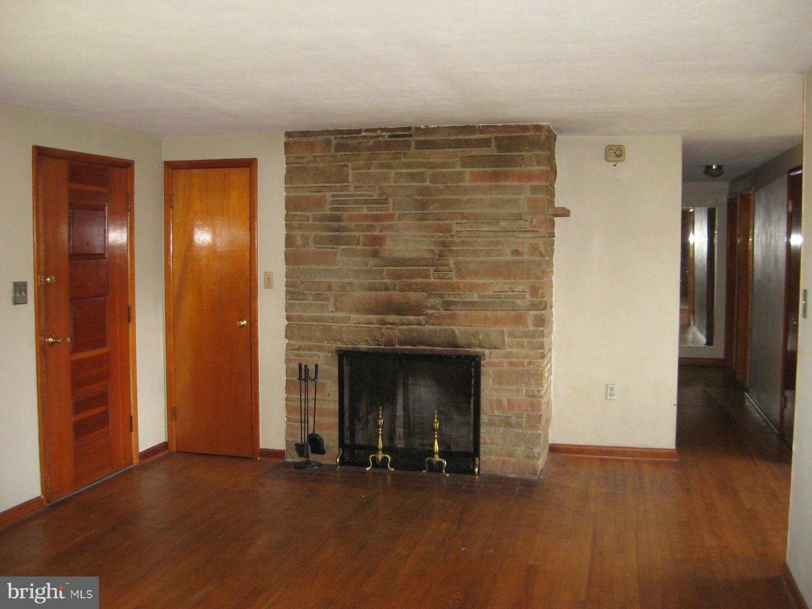 3319 Carpers Pike Yellow Spring, VA 26865 - Photo 5 of 12 Living Room