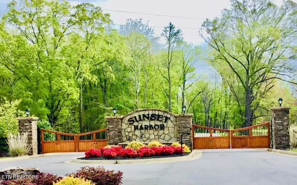 $289,900 | Lot 43 Sunset Harbor Drive, Dandridge, TN 37725
