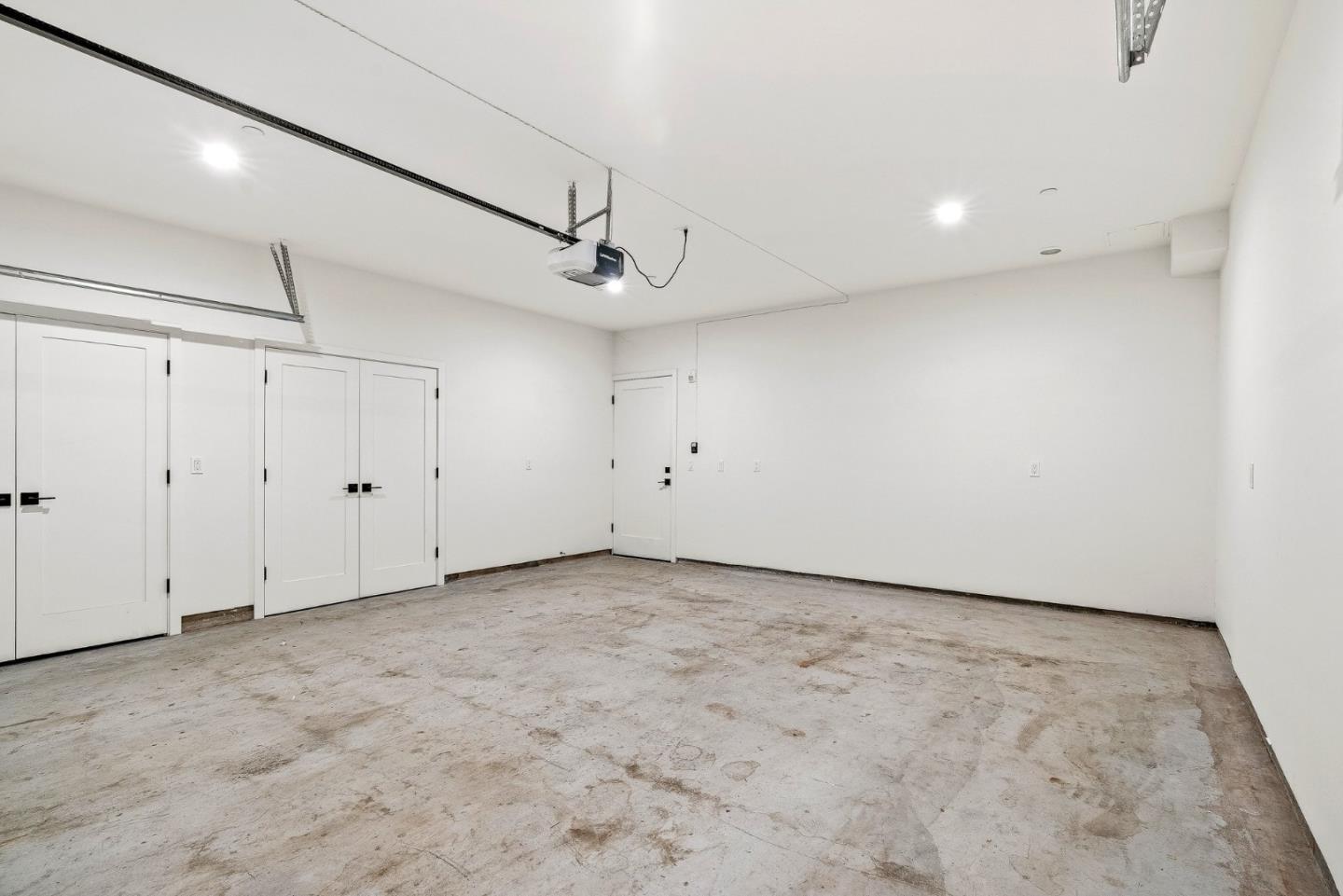 922 Woodside Road Redwood City, CA 94061 - Photo 27 of 30 a view of an empty room