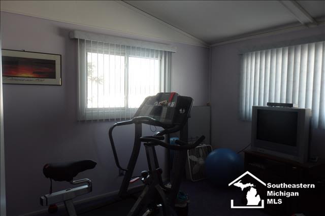 12153 South Custer Road Dundee, MI 48131 - Photo 12 of 16
