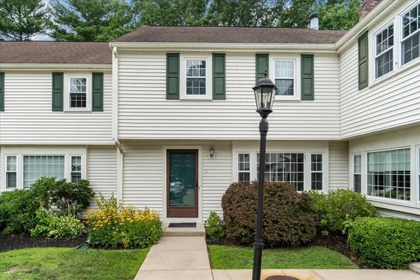 $425,000 | 801 Washington Street, Unit 8, Pembroke, MA 02359