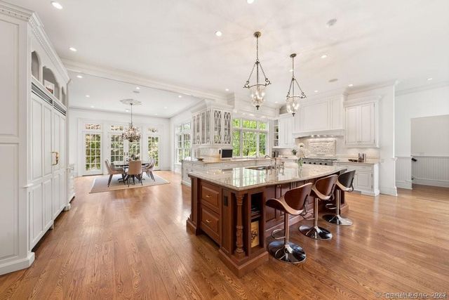 $8,600,000 | 262 Brushy Ridge Road, New Canaan, CT 06840
