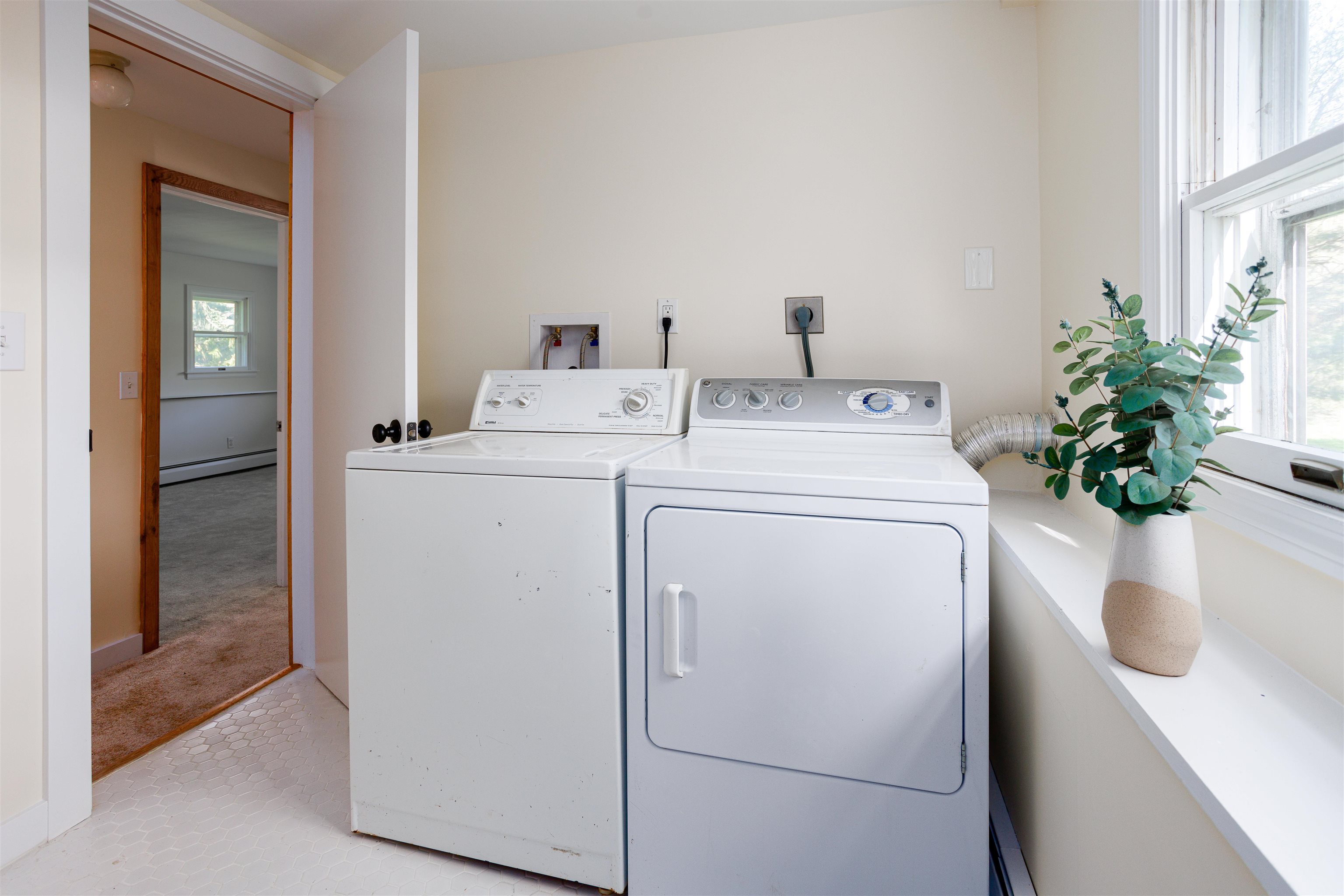 488 Monkton Road Charlotte, VT 05445 - Photo 19 of 40 Gallery Image 19