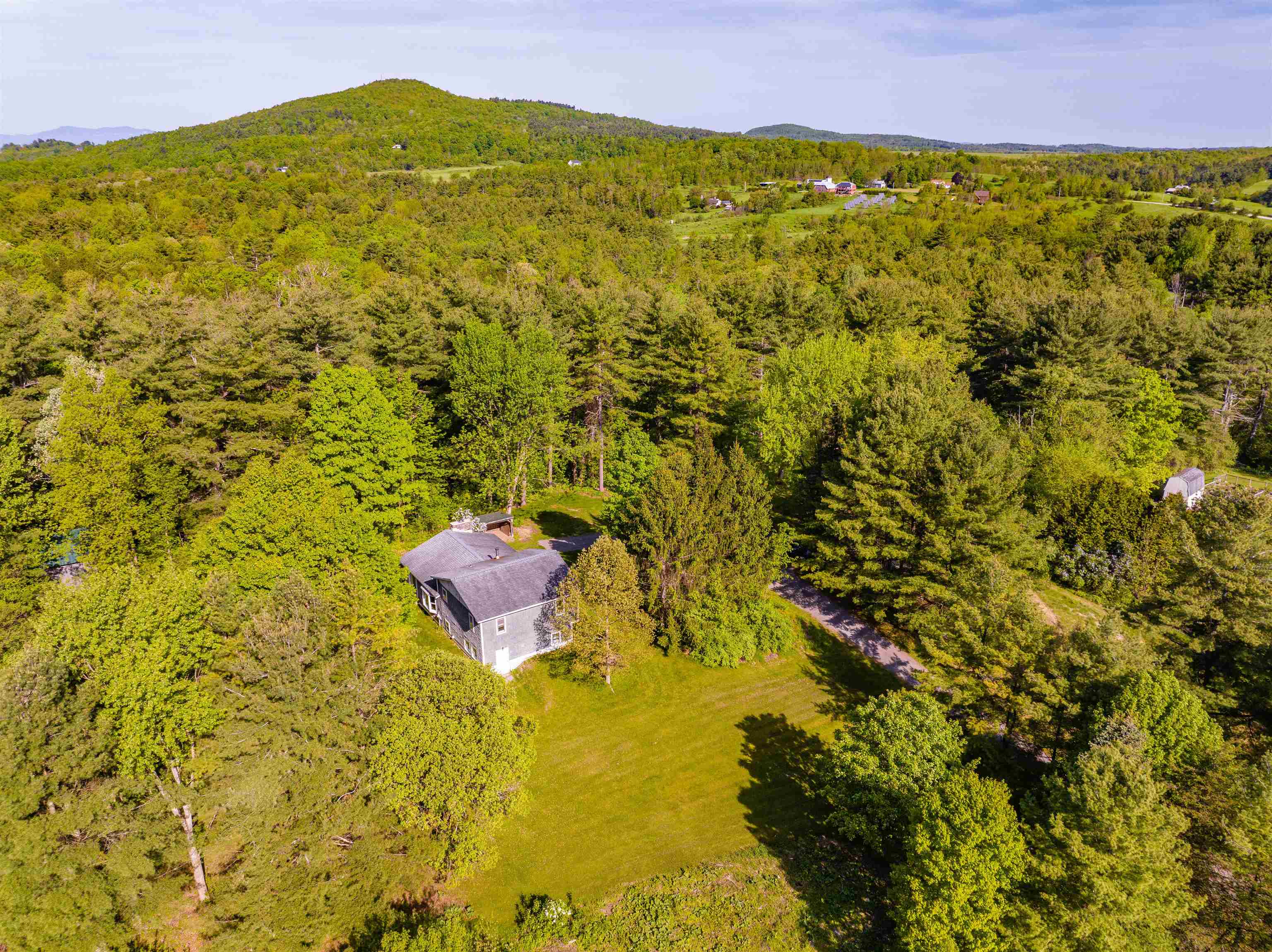 488 Monkton Road Charlotte, VT 05445 - Photo 31 of 40 Gallery Image 31