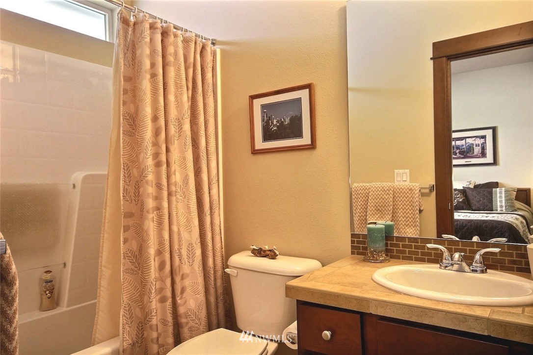 23016 Barker Road Bothell, WA 98021 - Photo 16 of 25