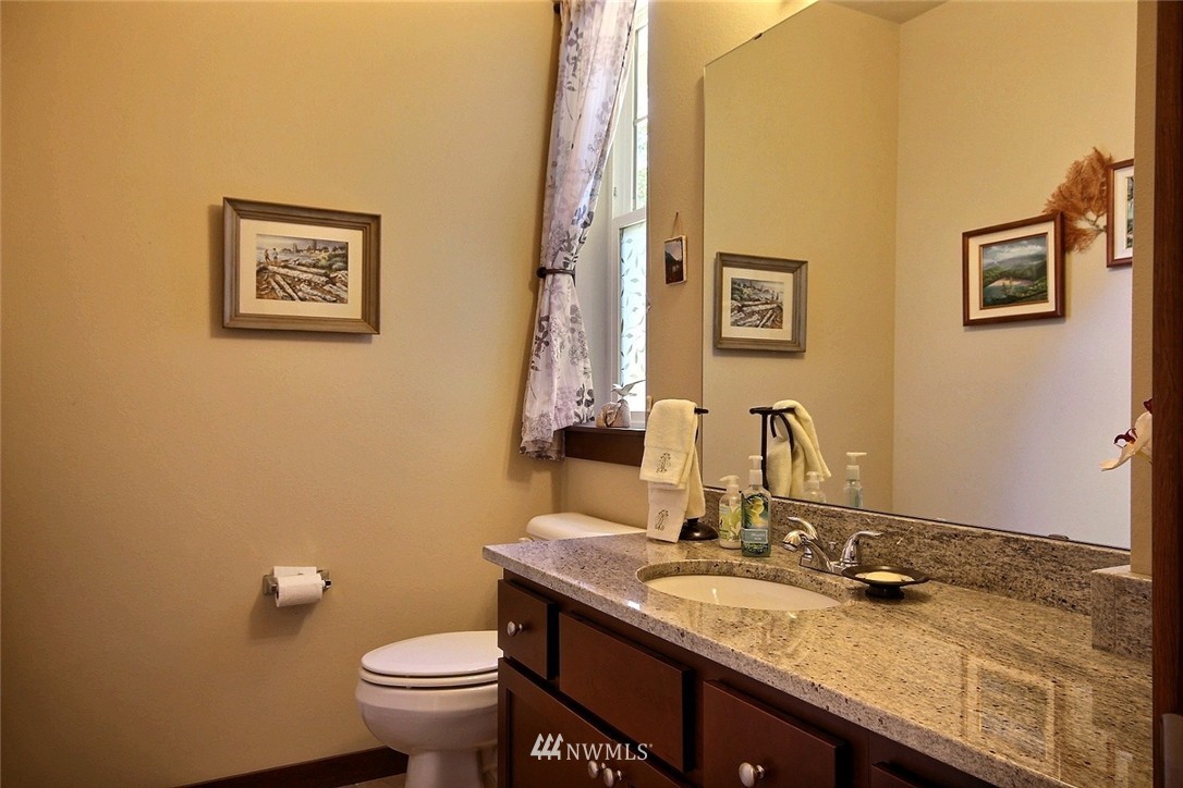 23016 Barker Road Bothell, WA 98021 - Photo 10 of 25