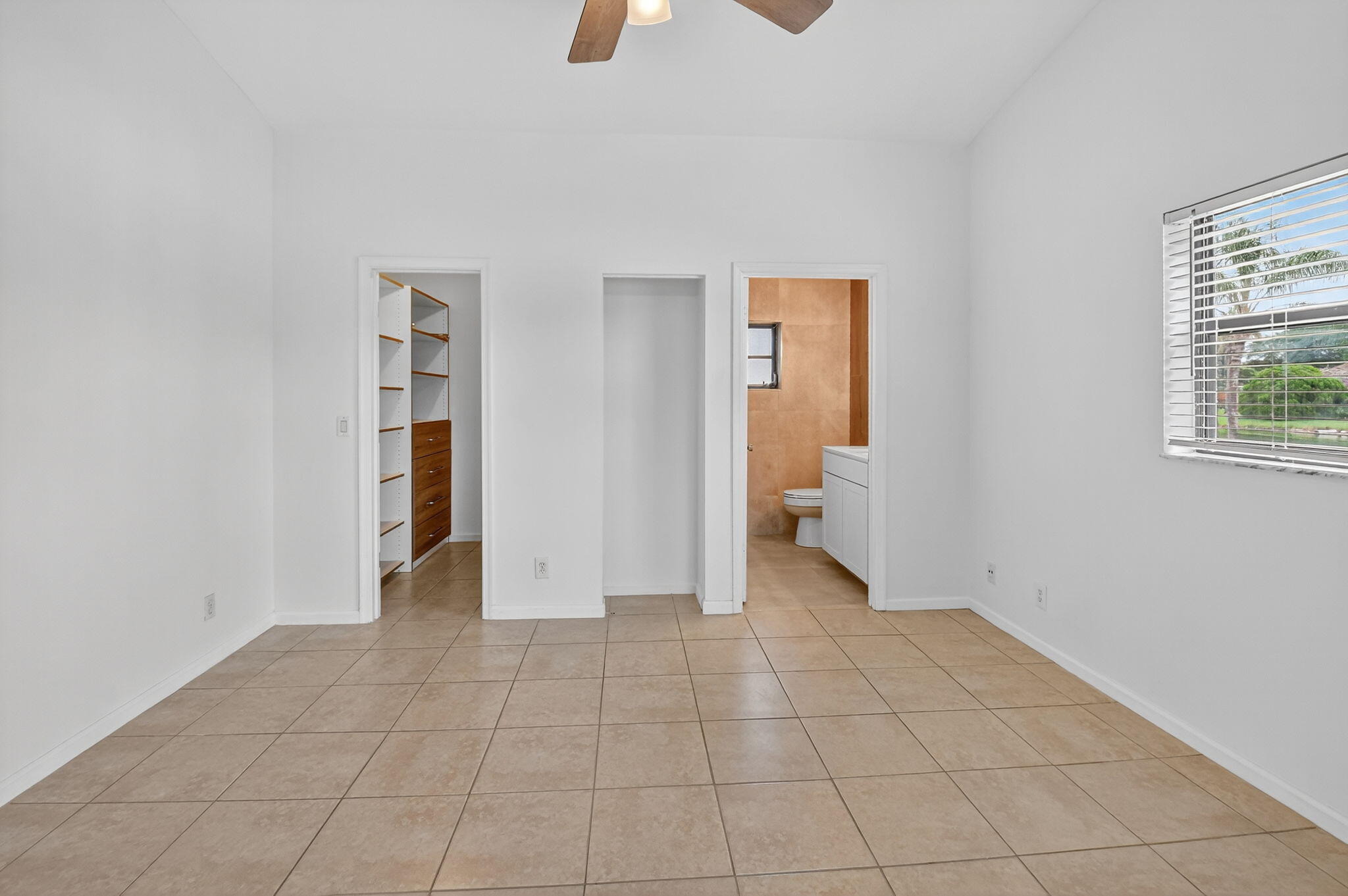 73 Vía De Casas Norte Boynton Beach, FL 33426 - Photo 23 of 60 23-web-or-mls-DSC_7703