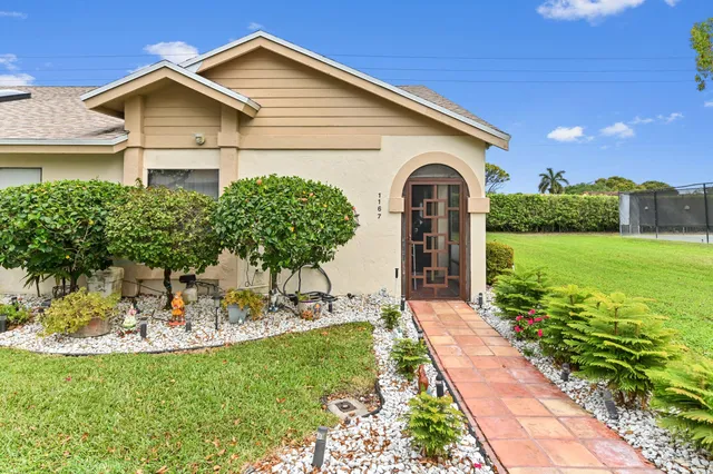 $339,999 | 1167 Northwest 23rd Lane, Delray Beach, FL 33445