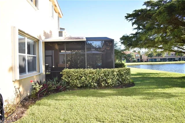 a view of a back yard of the house