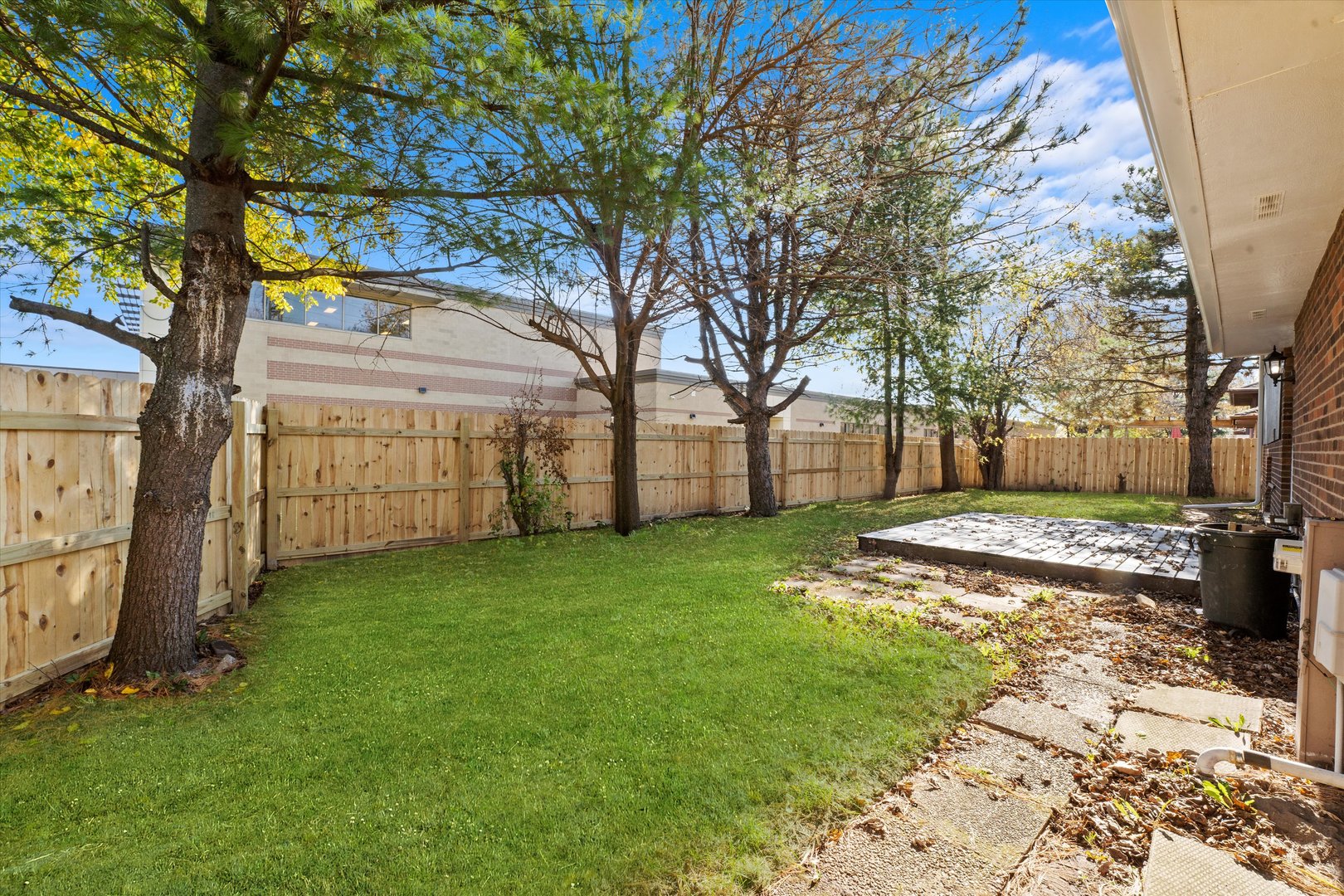 18227 Old Farm Road Lansing, IL 60438 - Photo 23 of 25 Gallery Image 23