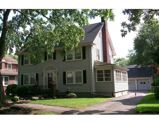 17 Auburndale Road Marblehead, MA 01945 - Photo 1 of 16