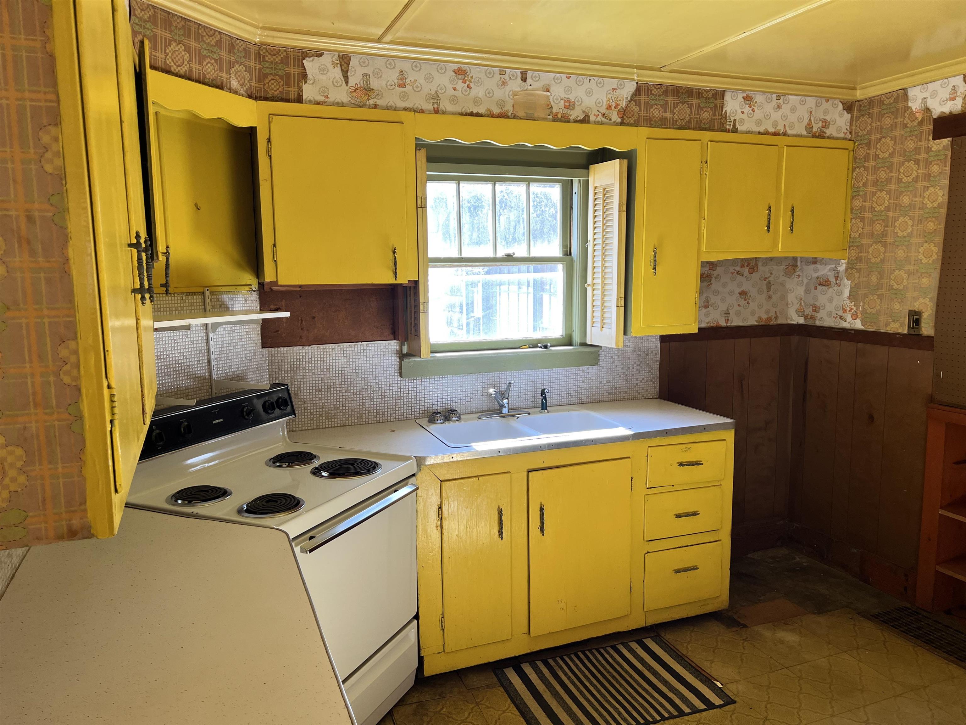 174 S Road Hopkinton, NH 03229 - Photo 17 of 20
