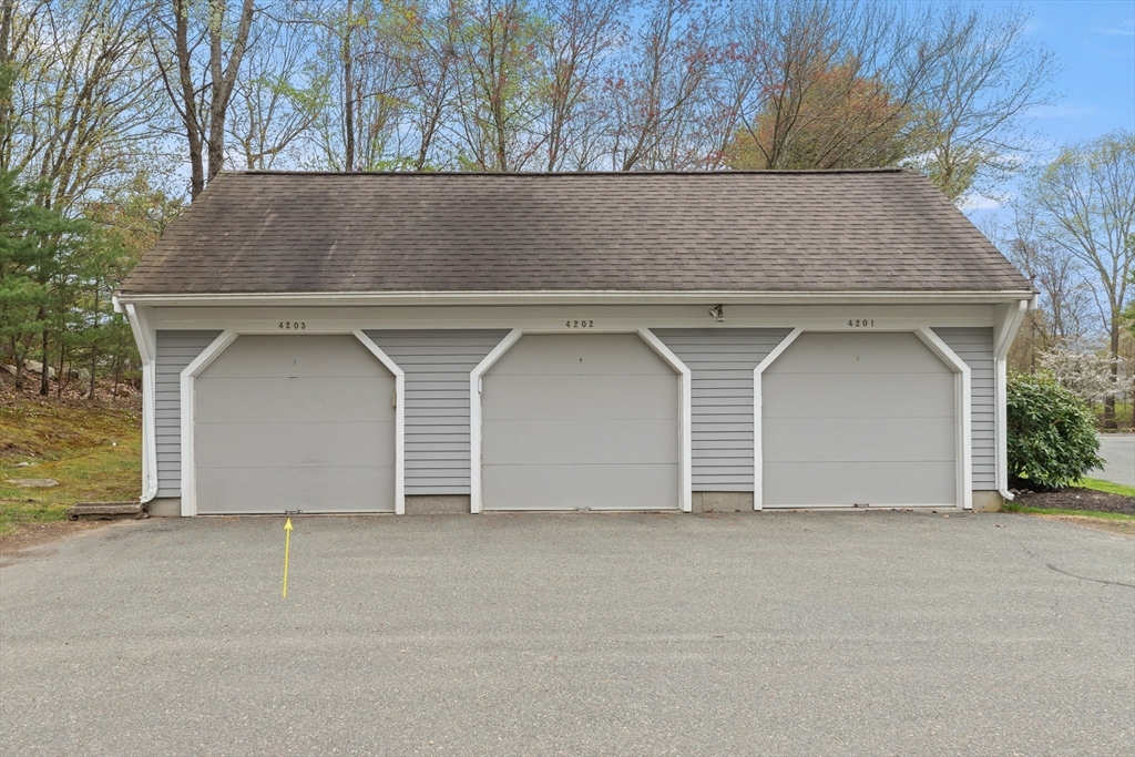 4203 Woodbridge Road, Unit 4203 Peabody, MA 01960 - Photo 31 of 31 front view of a house