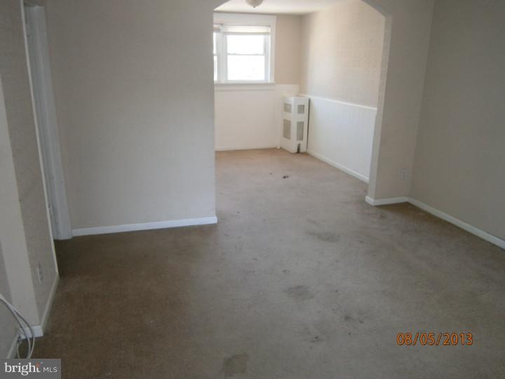 7003 Clinton Road Upper Darby, PA 19082 - Photo 2 of 8 Living Room