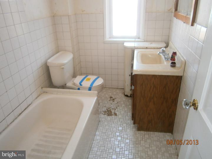 7003 Clinton Road Upper Darby, PA 19082 - Photo 6 of 8 Bathroom