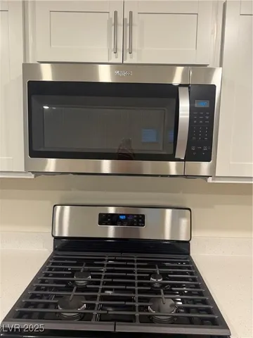 $2,800 | 10419 Luna Mezzo Street, Las Vegas, NV 89141